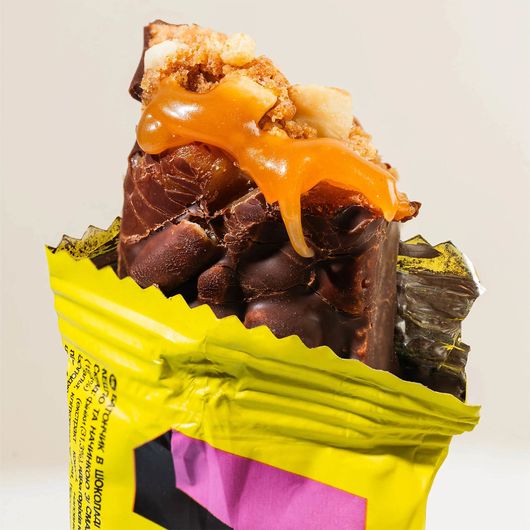 Батончик Fizi GUILTY PLEASURE Cashew Caramel в шоколадной глазури 40г, изображение 3